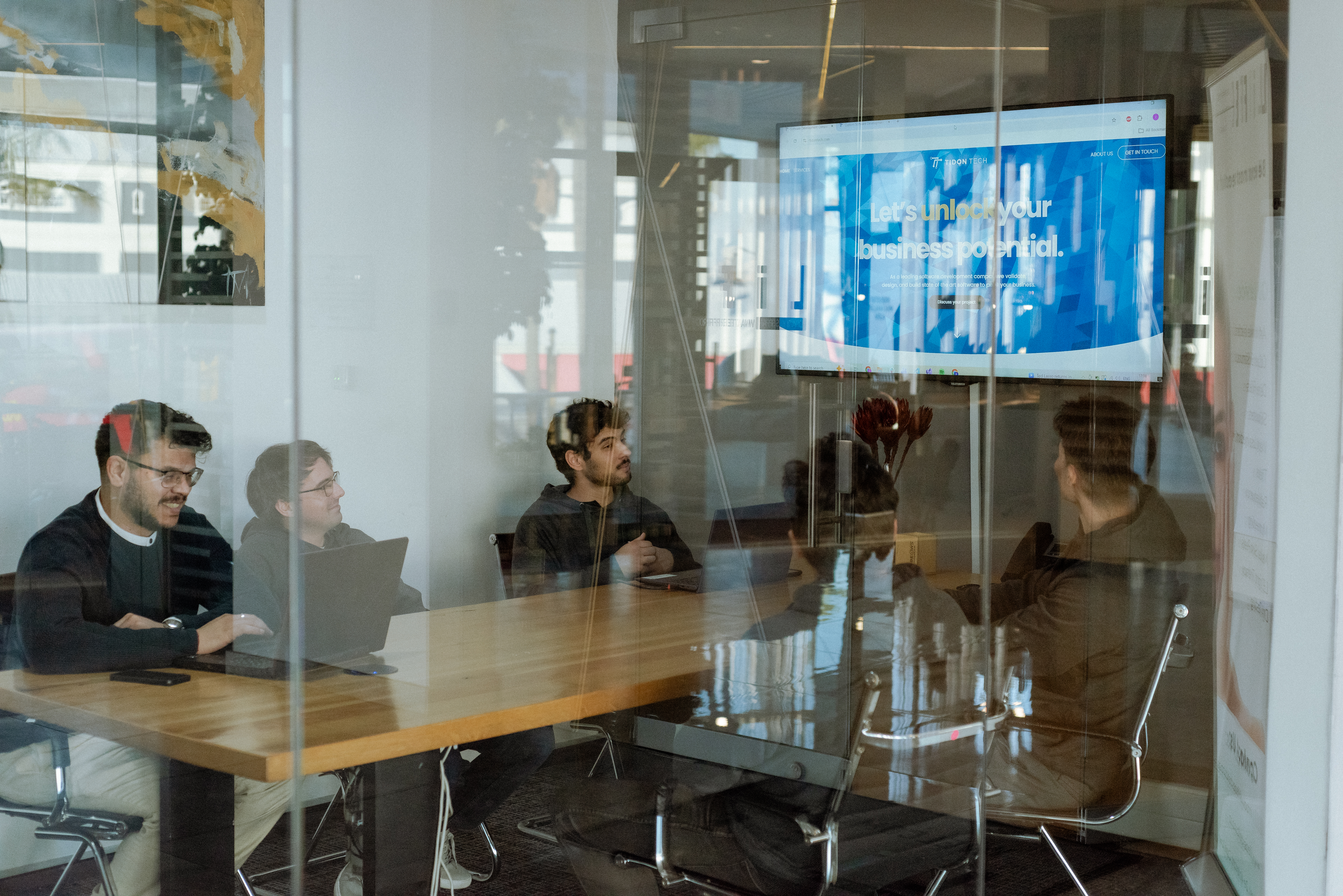 team meeting image